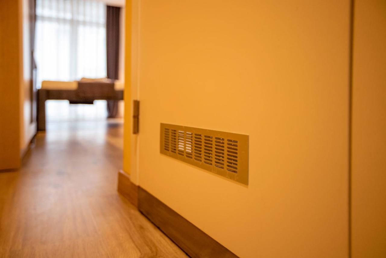 Hotel 4 Llulla Pristina Eksteriør bilde